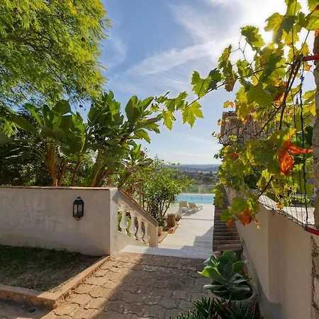 Bougainvillea Portimao